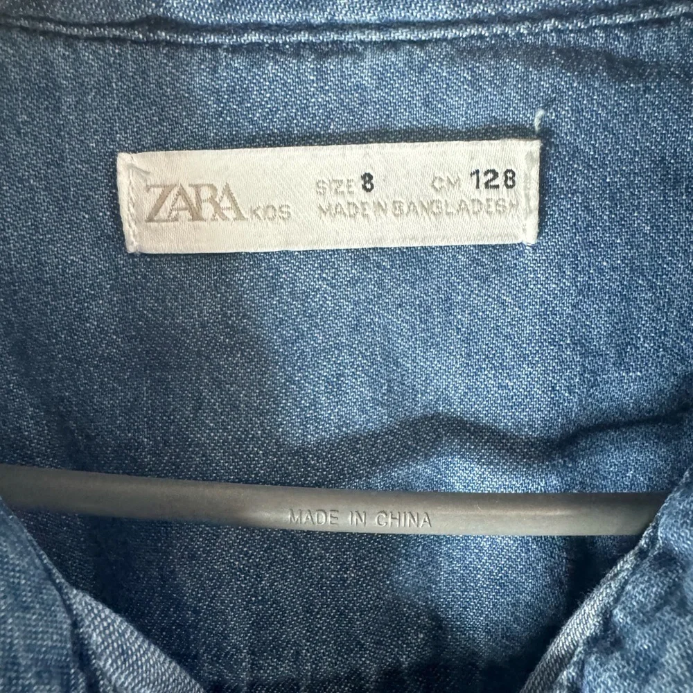 Gap Chambray button up